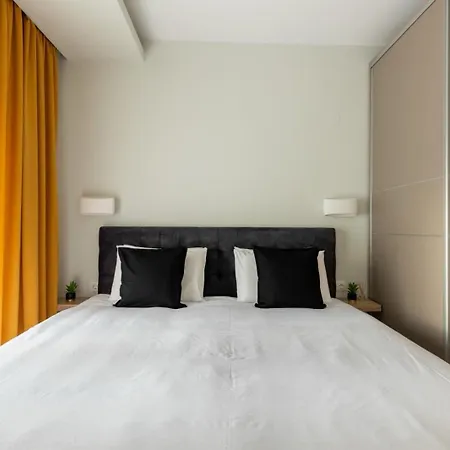 Cozidea Thess Apartman *